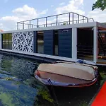 Dom Na Wodzie Lamare Modern 14 *