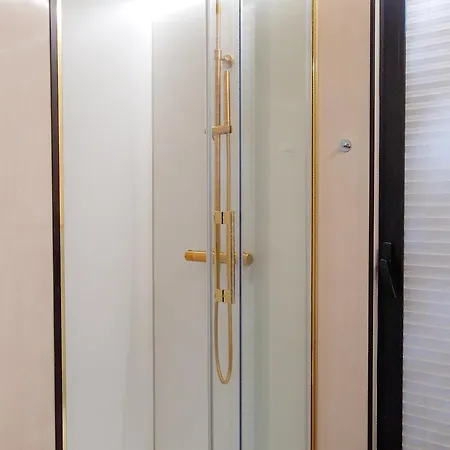 Dom Na Wodzie Lamare Modern 14 Bateau-hôtel