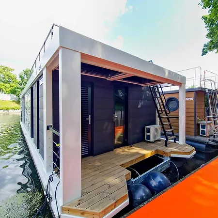 Bateau-hôtel Dom Na Wodzie Lamare Modern 14 *