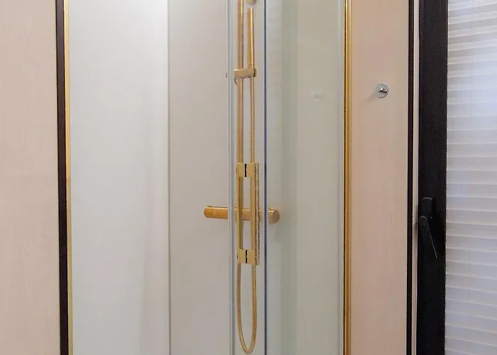 Dom Na Wodzie Lamare Modern 14 ספינת מלון