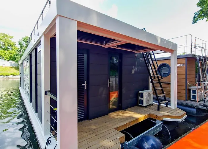 Bateau-hôtel Dom Na Wodzie Lamare Modern 14 *